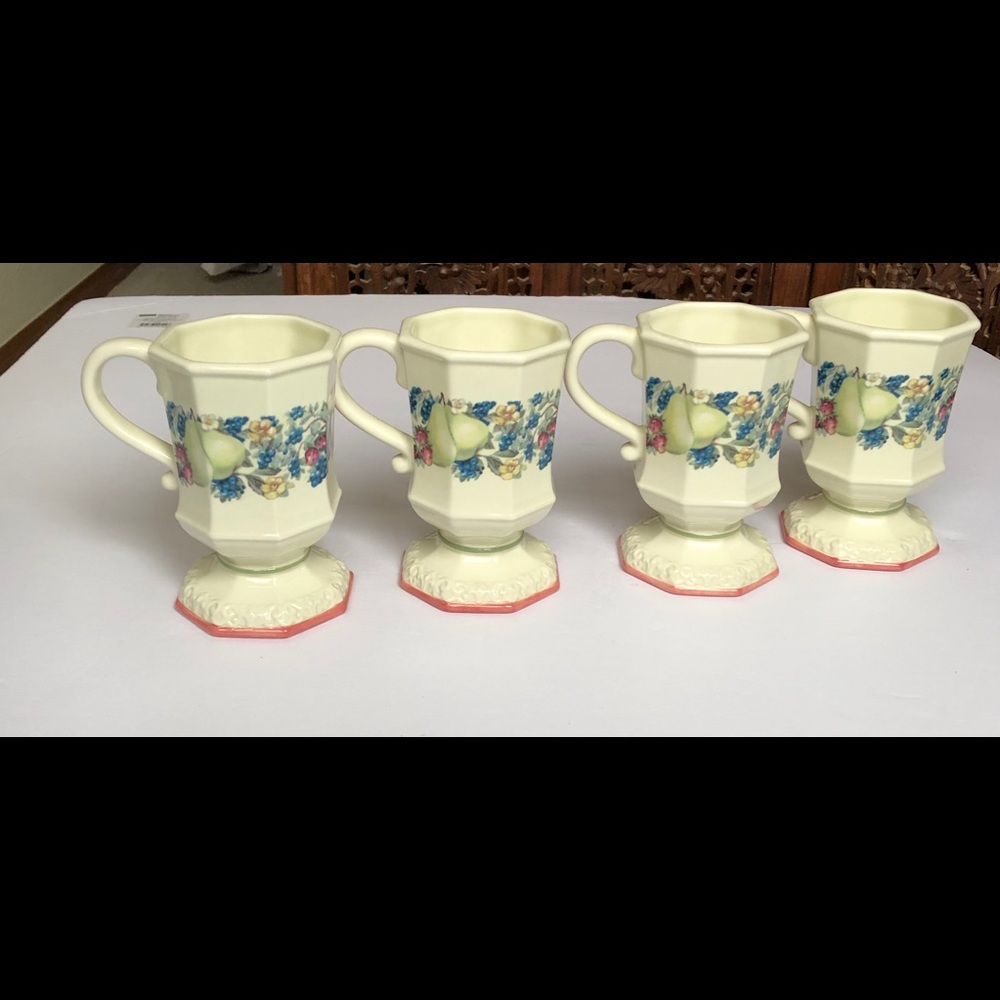 AVON Collectible Set of Four Mug/Cup, Vintage